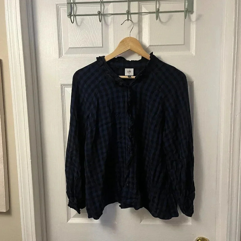 Women’s Plaid Cabi Top in Size Medium